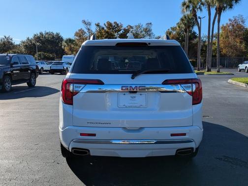 2021 GMC Acadia Denali