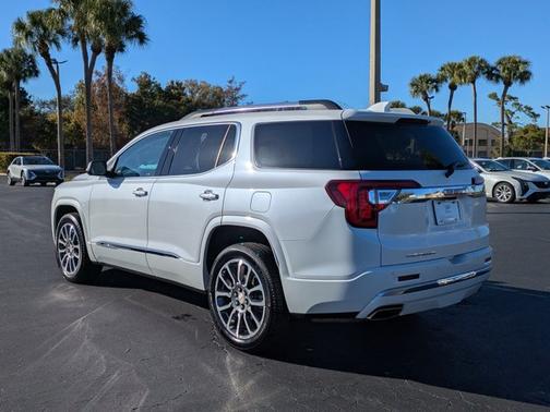 2021 GMC Acadia Denali