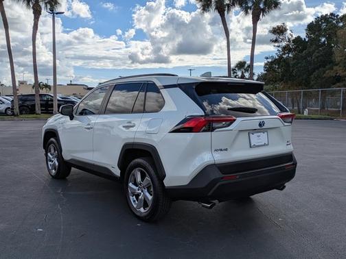 2021 Toyota RAV4 Hybrid XSE