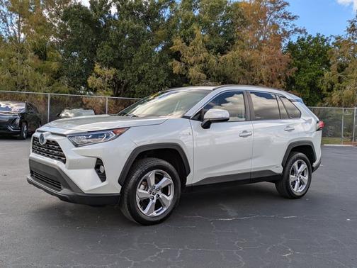 2021 Toyota RAV4 Hybrid XSE