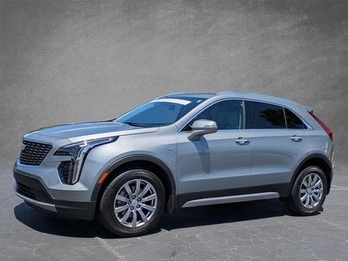 Argent Silver Metallic 2023 Cadillac XT4 FWD Premium Luxury