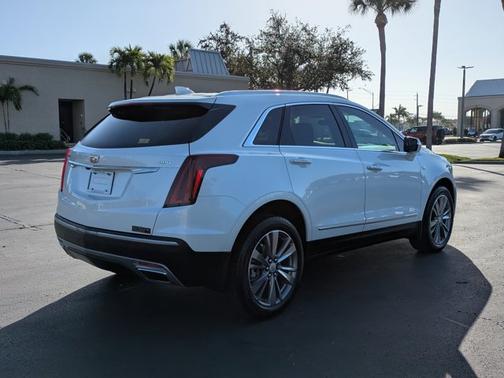 2023 Cadillac XT5 FWD Premium Luxury
