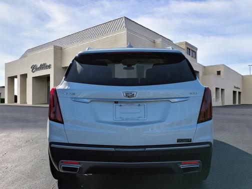 2023 Cadillac XT5 FWD Premium Luxury