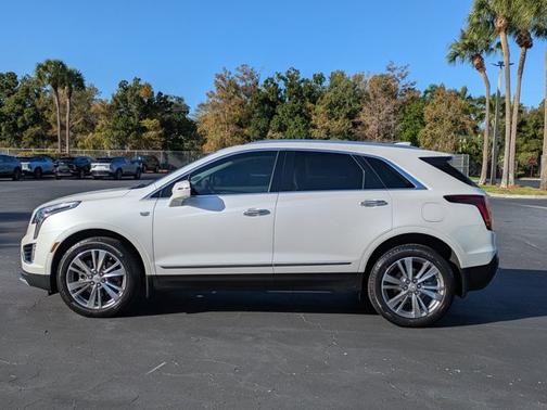 2023 Cadillac XT5 FWD Premium Luxury
