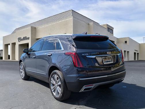 2024 Cadillac XT5 FWD Premium Luxury