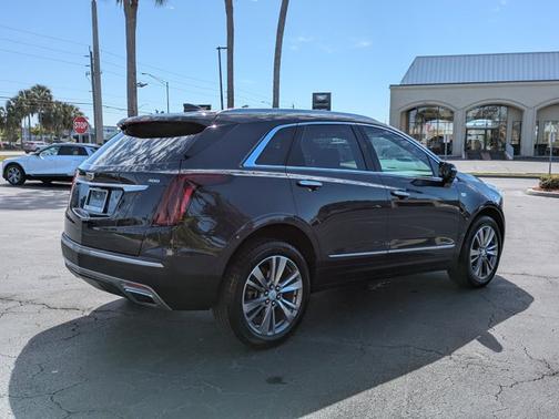 2024 Cadillac XT5 FWD Premium Luxury