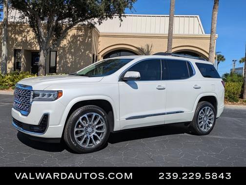 2023 GMC Acadia Denali