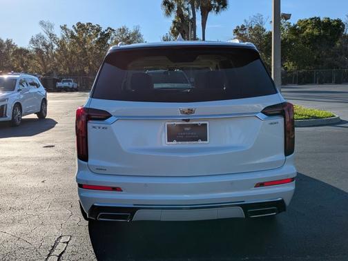 2024 Cadillac XT6 AWD Premium Luxury