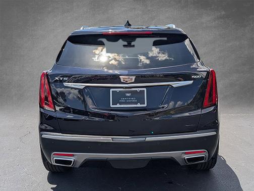 2022 Cadillac XT5 FWD Premium Luxury