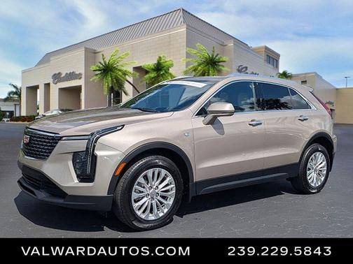 2024 Cadillac XT4 FWD Luxury