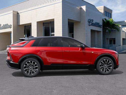 2025 Cadillac LYRIQ Sport