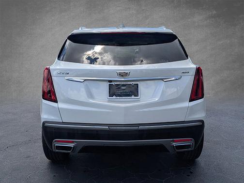 2022 Cadillac XT5 FWD Premium Luxury