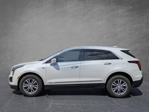 Crystal White Tricoat 2023 Cadillac XT5 AWD Premium Luxury