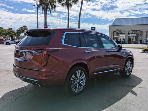 2023 Cadillac XT6 FWD Premium Luxury