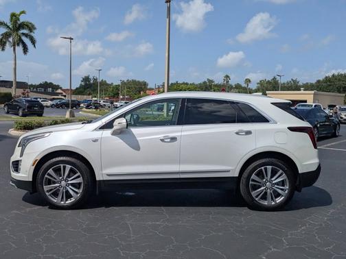2024 Cadillac XT5 FWD Premium Luxury