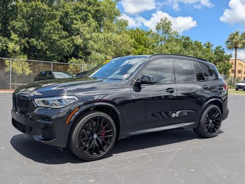 2023 BMW X5 M50i