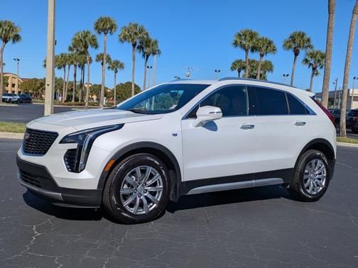 2021 Cadillac XT4 FWD Premium Luxury