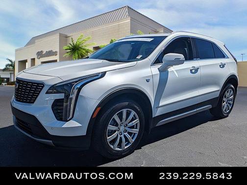 2022 Cadillac XT4 FWD Premium Luxury