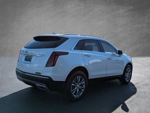 2022 Cadillac XT5 FWD Premium Luxury