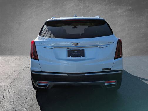 2022 Cadillac XT5 FWD Premium Luxury