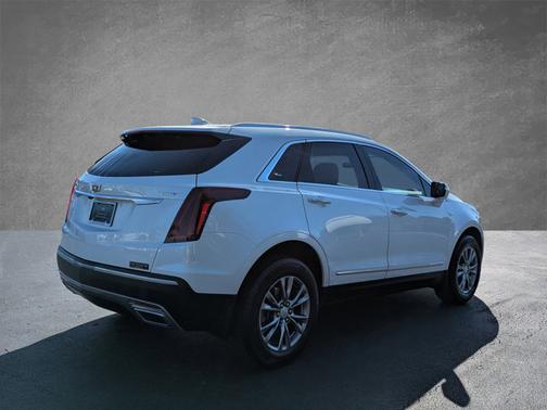 2022 Cadillac XT5 FWD Premium Luxury