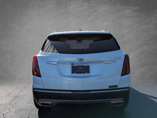 2022 Cadillac XT5 FWD Premium Luxury