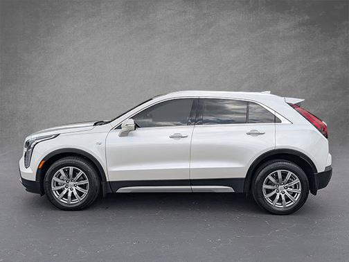 2022 Cadillac XT4 FWD Premium Luxury