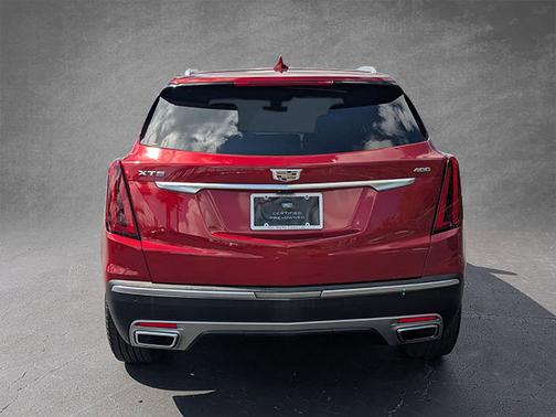 2022 Cadillac XT5 FWD Premium Luxury