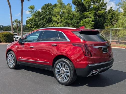 2022 Cadillac XT5 FWD Premium Luxury