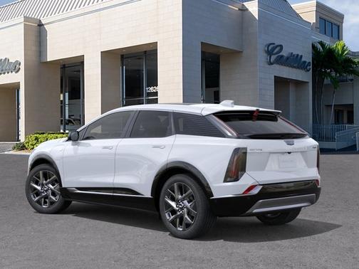 Vibrant White Tricoat 2026 Cadillac OPTIQ Premium Luxury