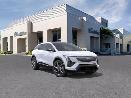 Vibrant White Tricoat 2026 Cadillac OPTIQ Premium Luxury