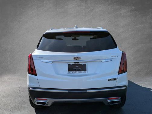 2022 Cadillac XT5 FWD Premium Luxury