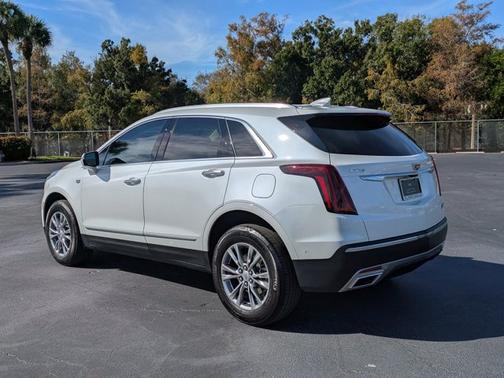 2022 Cadillac XT5 FWD Premium Luxury
