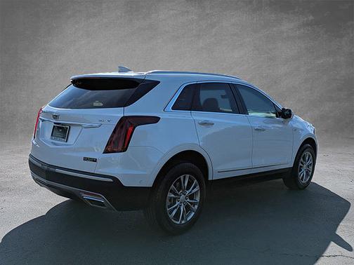 2022 Cadillac XT5 FWD Premium Luxury