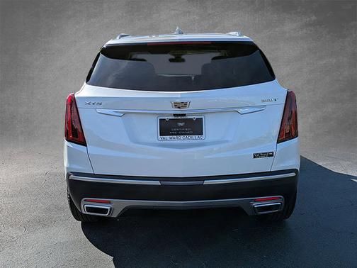 2022 Cadillac XT5 FWD Premium Luxury