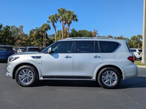 2019 INFINITI QX80 LUXE