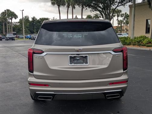 2022 Cadillac XT6 Premium Luxury