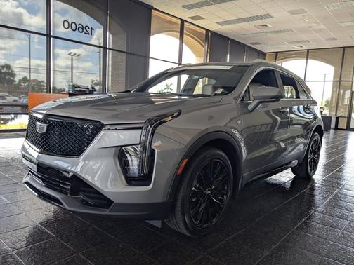 2025 Cadillac XT4 FWD Premium Luxury