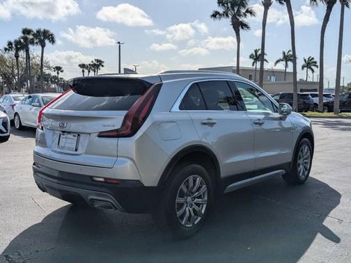 2020 Cadillac XT4 Premium Luxury