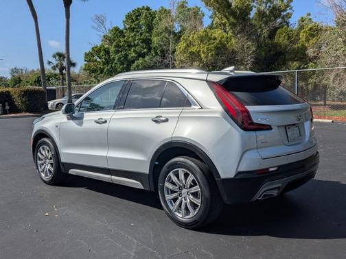 2020 Cadillac XT4 Premium Luxury