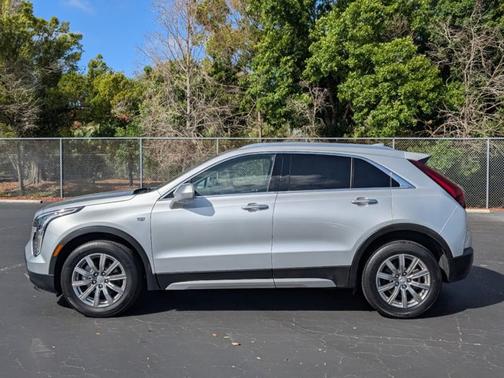 2020 Cadillac XT4 Premium Luxury