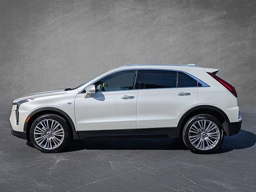 2024 Cadillac XT4 FWD Premium Luxury