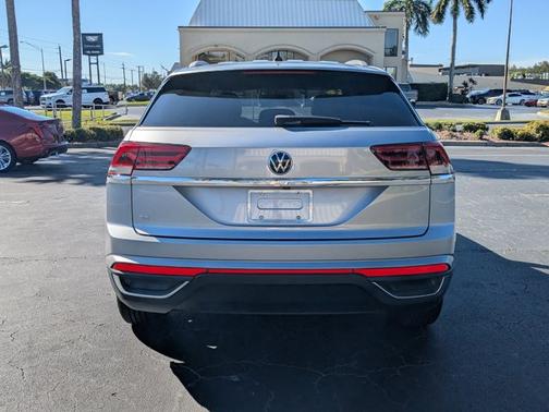 2022 Volkswagen Atlas Cross Sport 2.0T SE