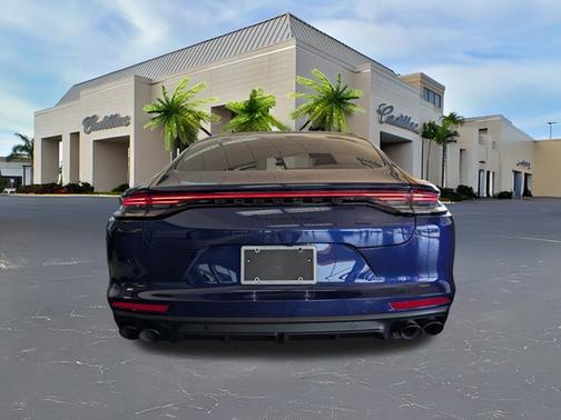 2023 Porsche Panamera 4DR RWD