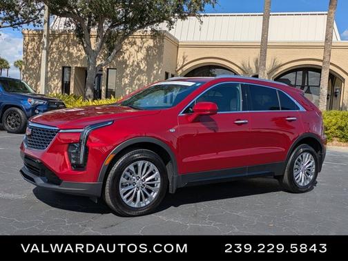 2024 Cadillac XT4 FWD Premium Luxury