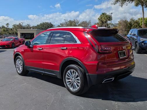 2024 Cadillac XT4 FWD Premium Luxury