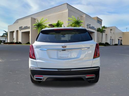 2021 Cadillac XT5 FWD Premium Luxury