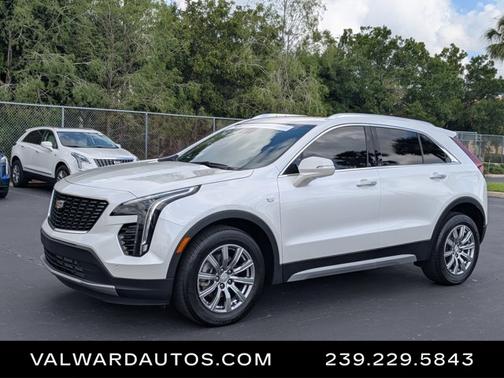 2022 Cadillac XT4 FWD Premium Luxury