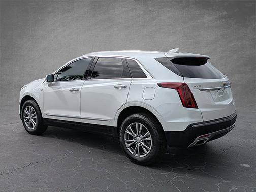 2022 Cadillac XT5 FWD Premium Luxury