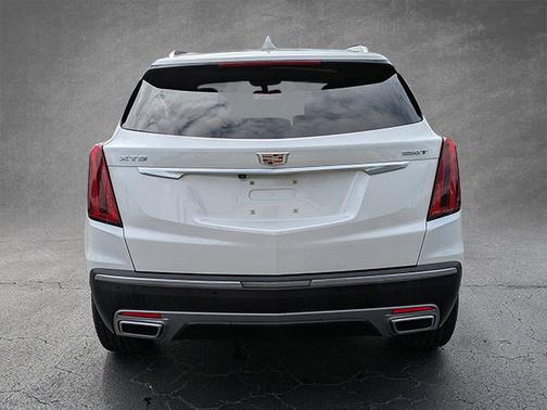 2022 Cadillac XT5 FWD Premium Luxury